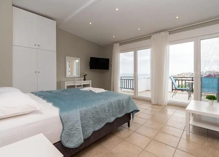 Dream House Neos Marmaras
